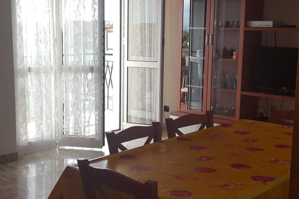 شقة Albenga Sul Mare Famiglie Ed Amici Fino 10 Posti المظهر الخارجي الصورة