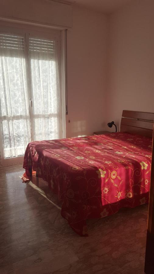 شقة Albenga Sul Mare Famiglie Ed Amici Fino 10 Posti المظهر الخارجي الصورة